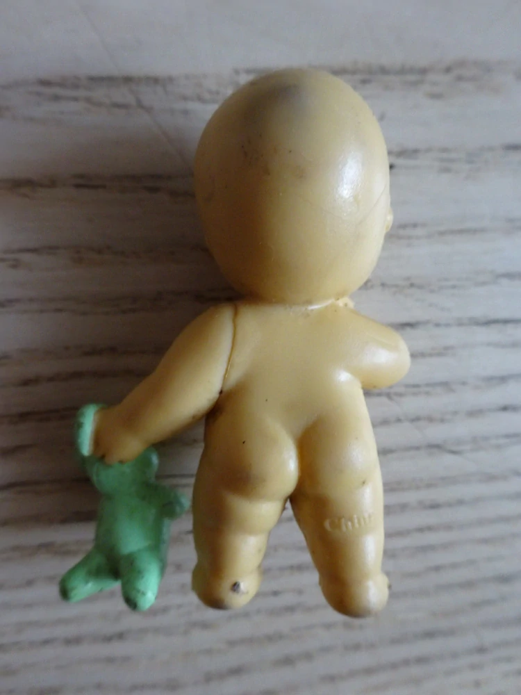 FIGURKA - DÍTĚ, KRÁLÍČEK