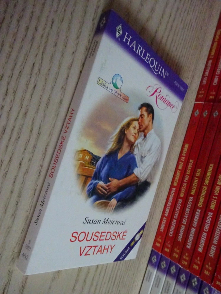 SOUSEDSKÉ VZTAHY, SUSAN MEIEROVÁ, **an
