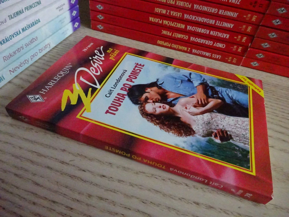 TOUHA PO POMSTĚ, CAIT LONDONOVÁ, **an