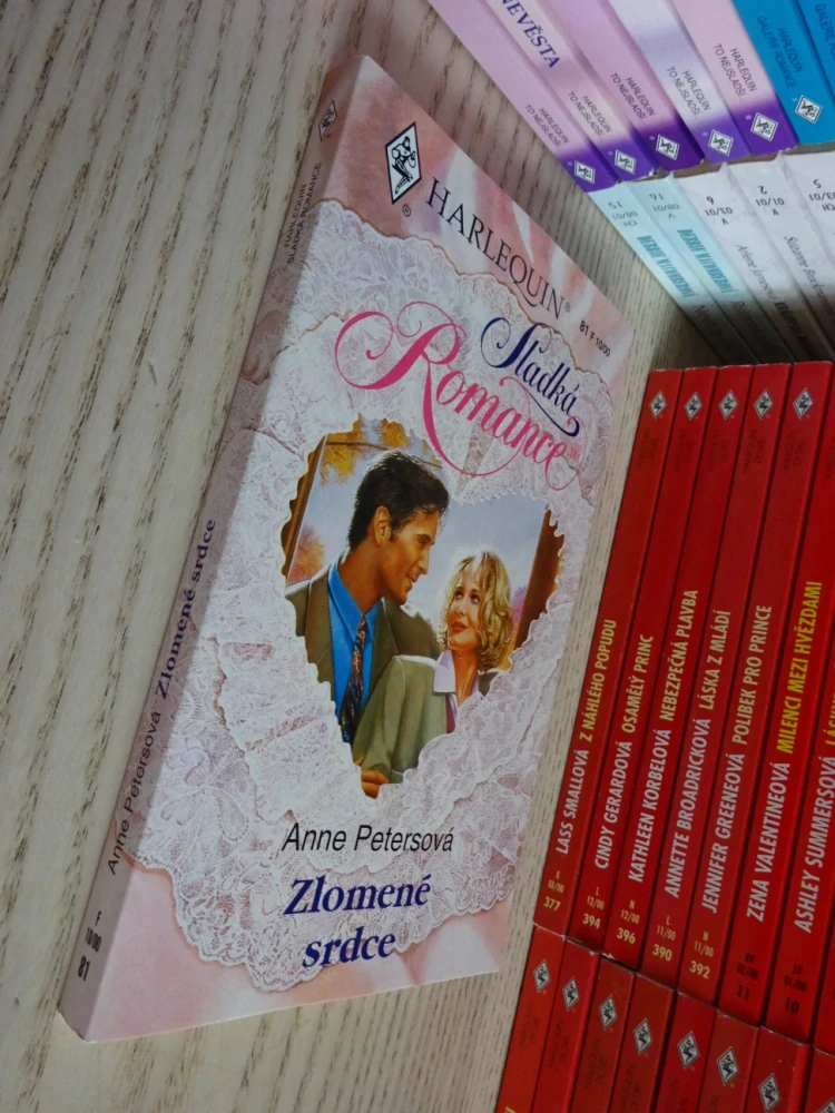 ZLOMENÉ SRDCE, ANNE PETERSOVÁ, **an