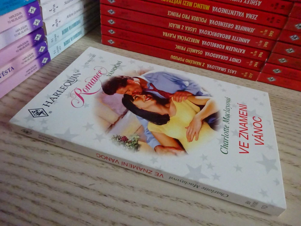 VE ZNAMENÍ VÁNOC, CHARLOTTE MACLAYOVÁ, **an