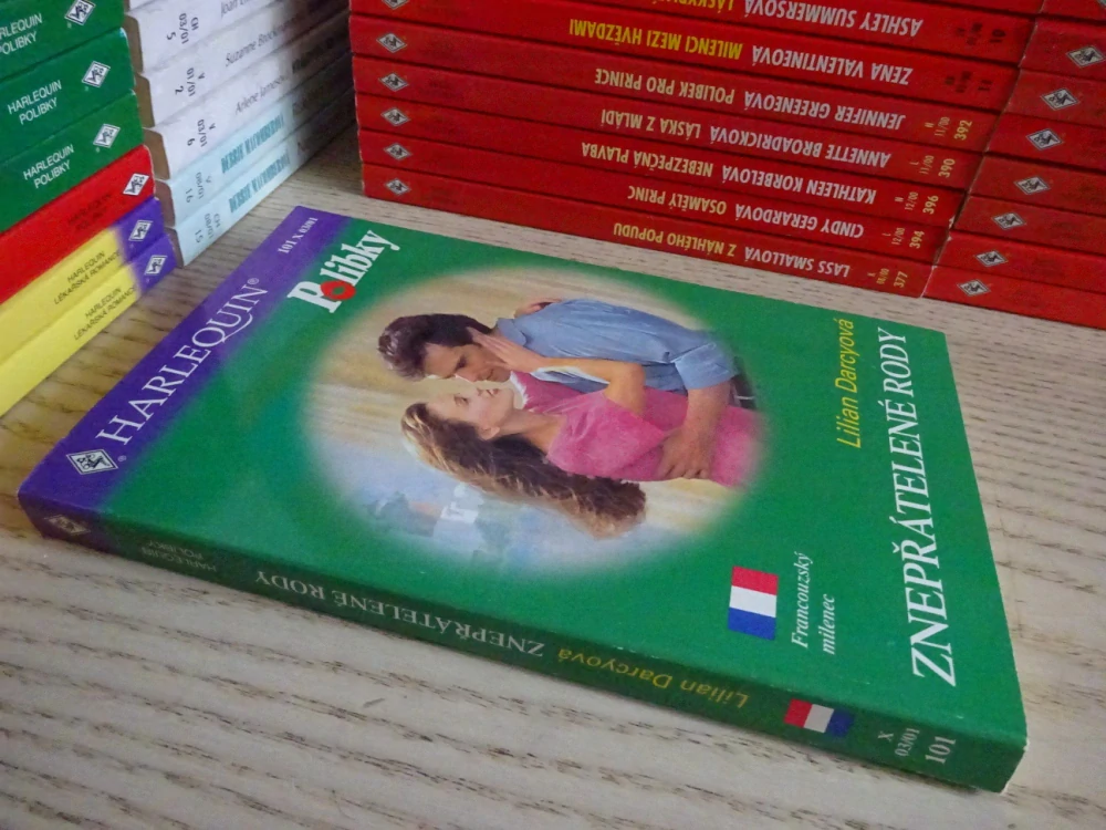 ZNEPŘÁTELENÉ RODY, LILIAN DARCYOVÁ, **an