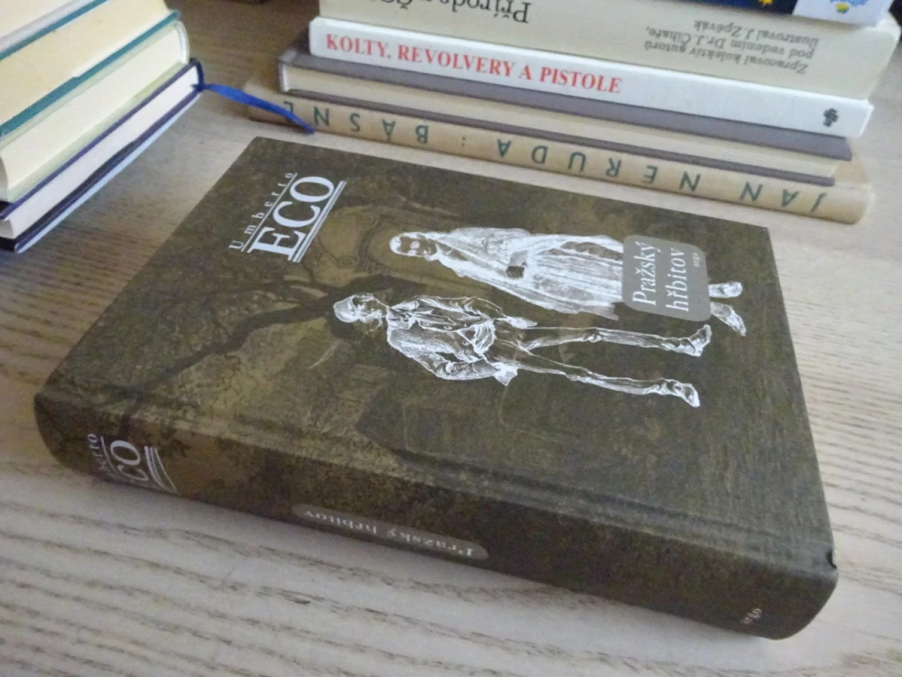 PRAŽSKÝ HŘBITOV, UMBERTO ECO, **an