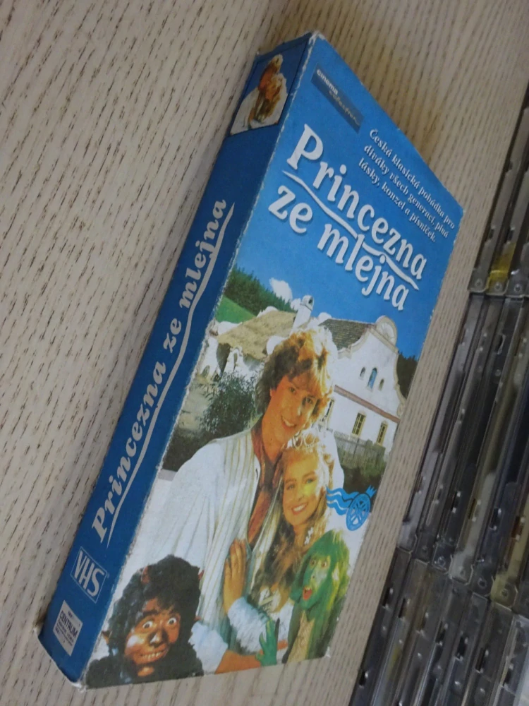 PRINCEZNA ZE MLEJNA, VHS VIDEOKAZETA