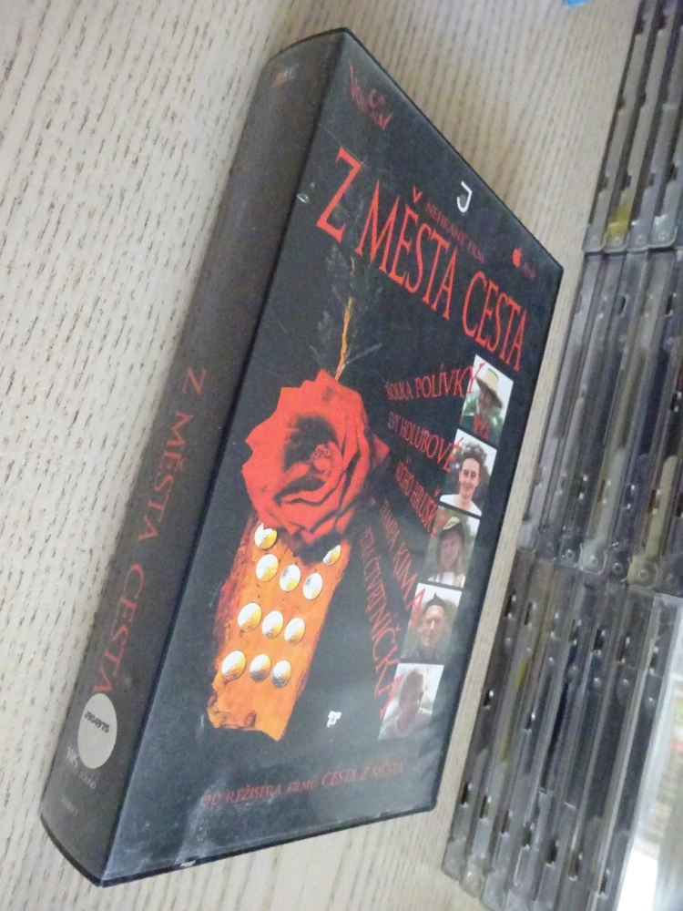 Z MĚSTA CESTA, VHS VIDEOKAZETA