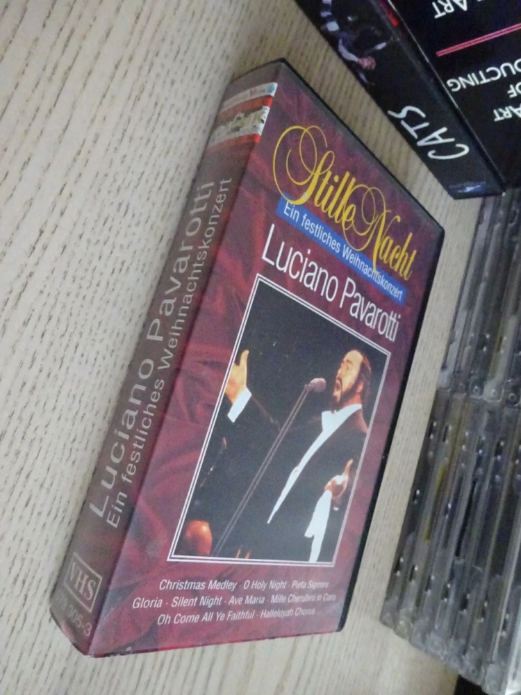 TICHÁ NOC, OPERA, VHS HUDBA
