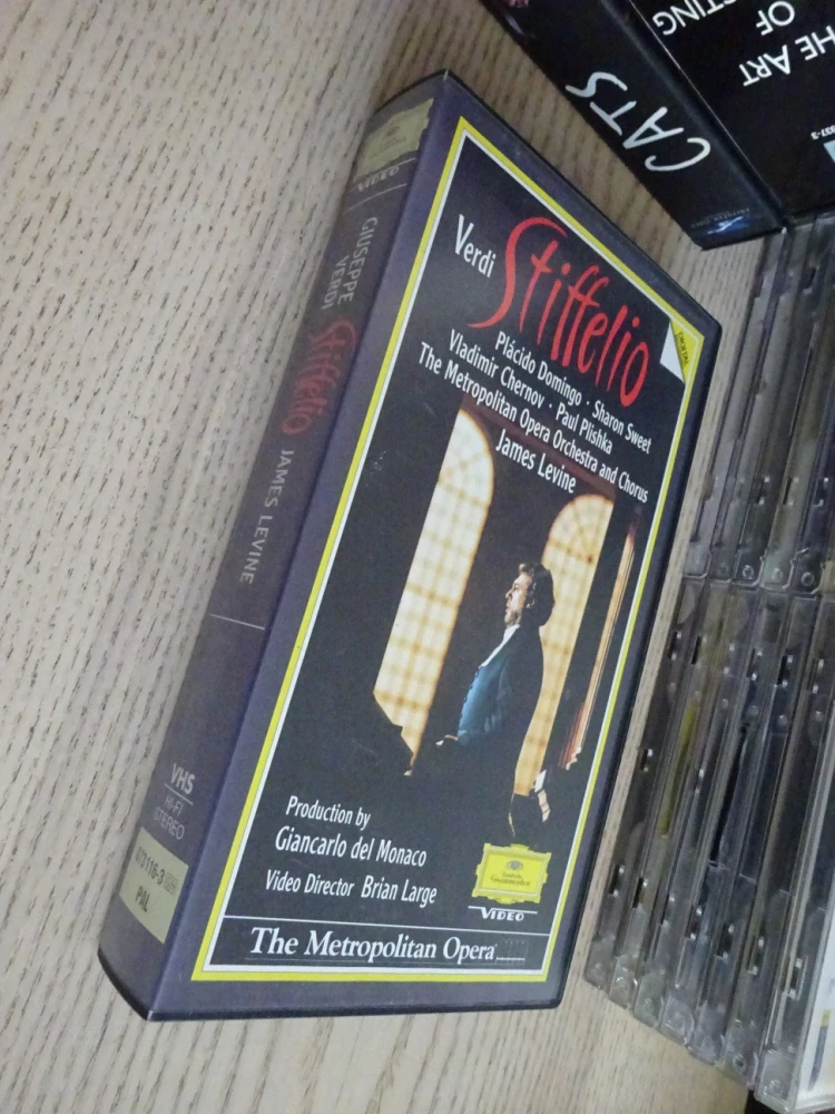 METROPOLITNÍ OPERA: STIFFELIO, OPERA GIUSEPPE VERDI, VHS HUDBA
