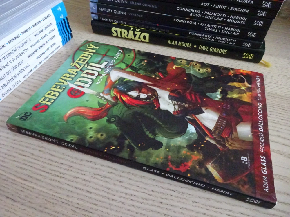 SEBEVRAŽEDNÝ ODDÍL, KOPANEC DO ZUBŮ, KOMIKS DC COMICS, **an