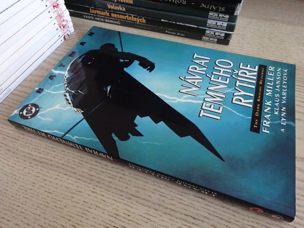 BATMAN, NÁVRAT TEMNÉHO RYTÍŘE, FRANK MILLER, **an
