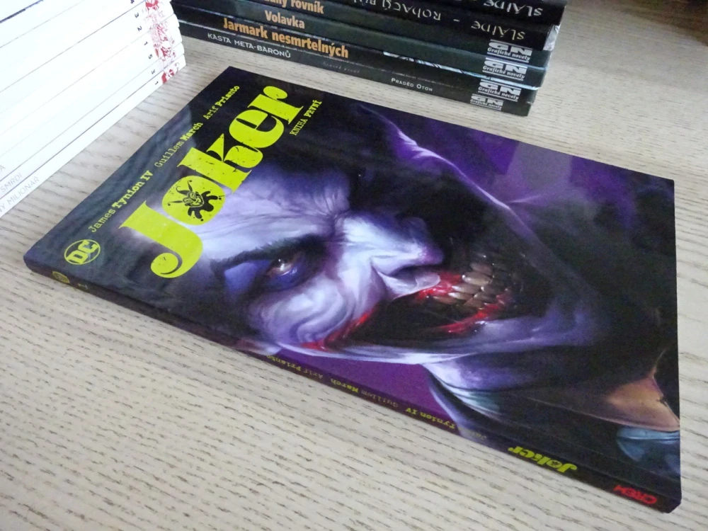 JOKER, KNIHA PRVNÍ, KOMIKS DC COMICS, **an