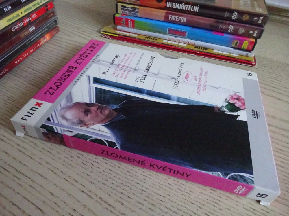 ZLOMENÉ KVĚTINY, DVD FILM