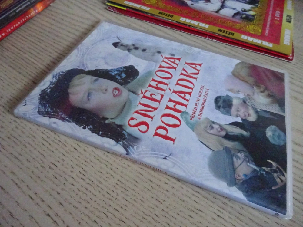 SNĚHOVÁ POHÁDKA, DVD FILM