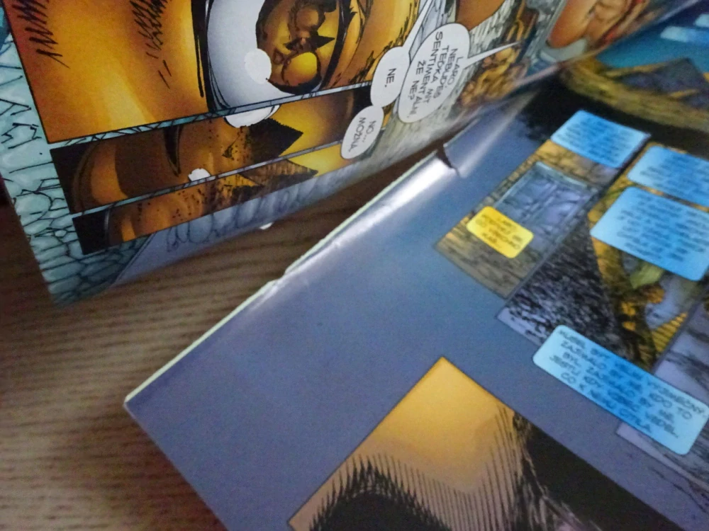 ČASOPIS COMICS, 10/2001