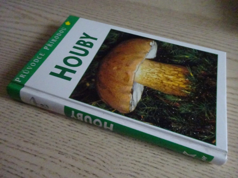 HOUBY, PRŮVODCE PŘÍRODOU, **an
