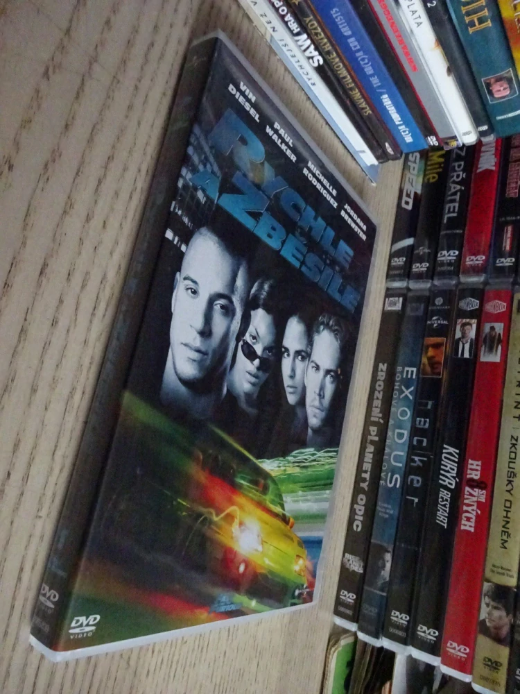 RYCHLE A ZBĚSILE, V. DIESEL, P. WALKER, DVD FILM