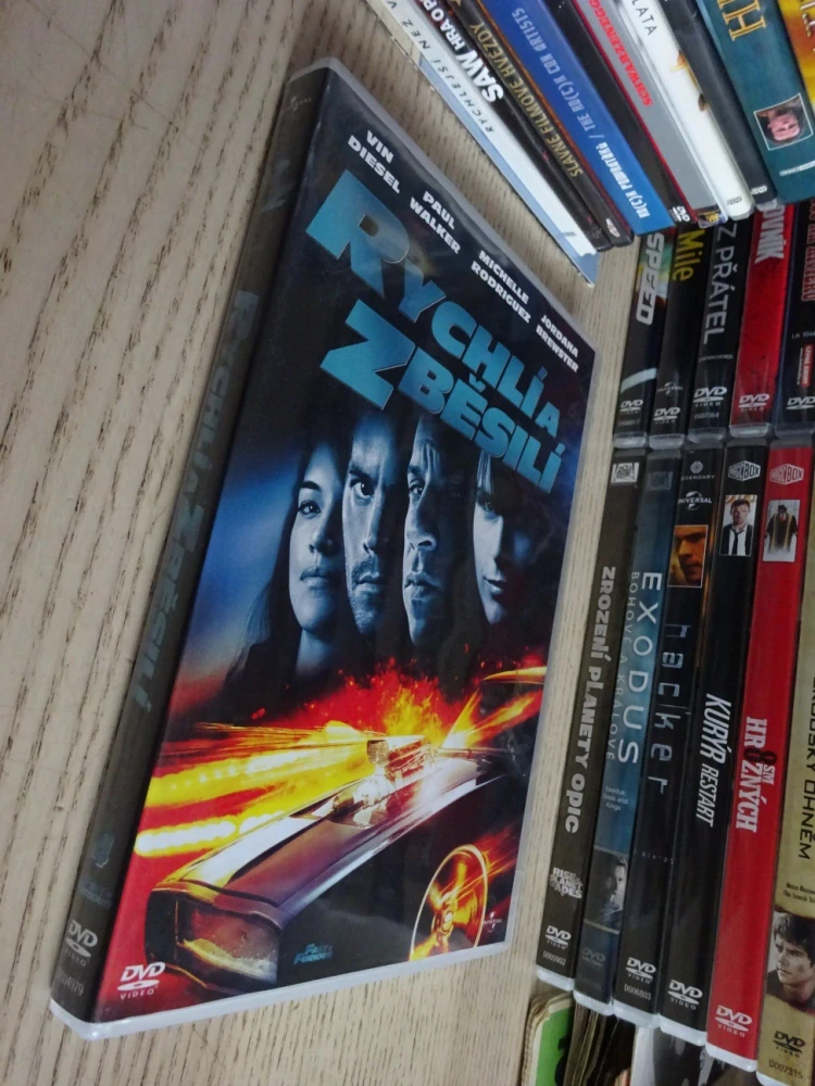 RYCHLÍ A ZBĚSILÍ, V. DIESEL, P. WALKER, DVD FILM