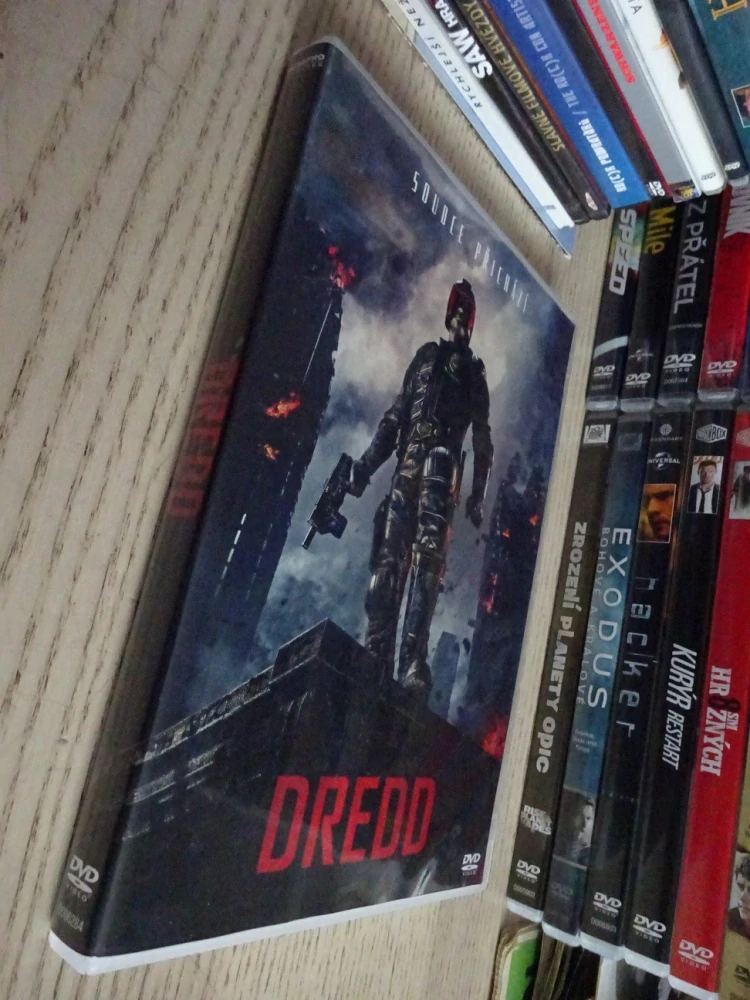 DREDD, SOUDCE PŘICHÁZÍ,  DVD FILM 
