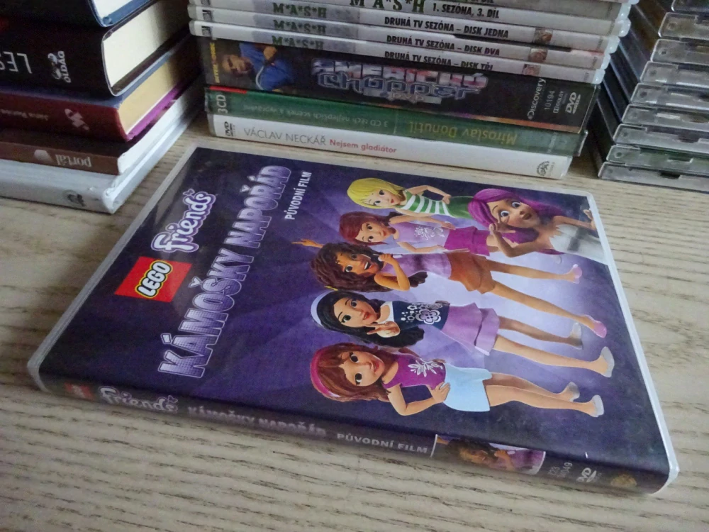 LEGO FRIENDS: KÁMOŠKY NAPOŘÁD, DVD FILM