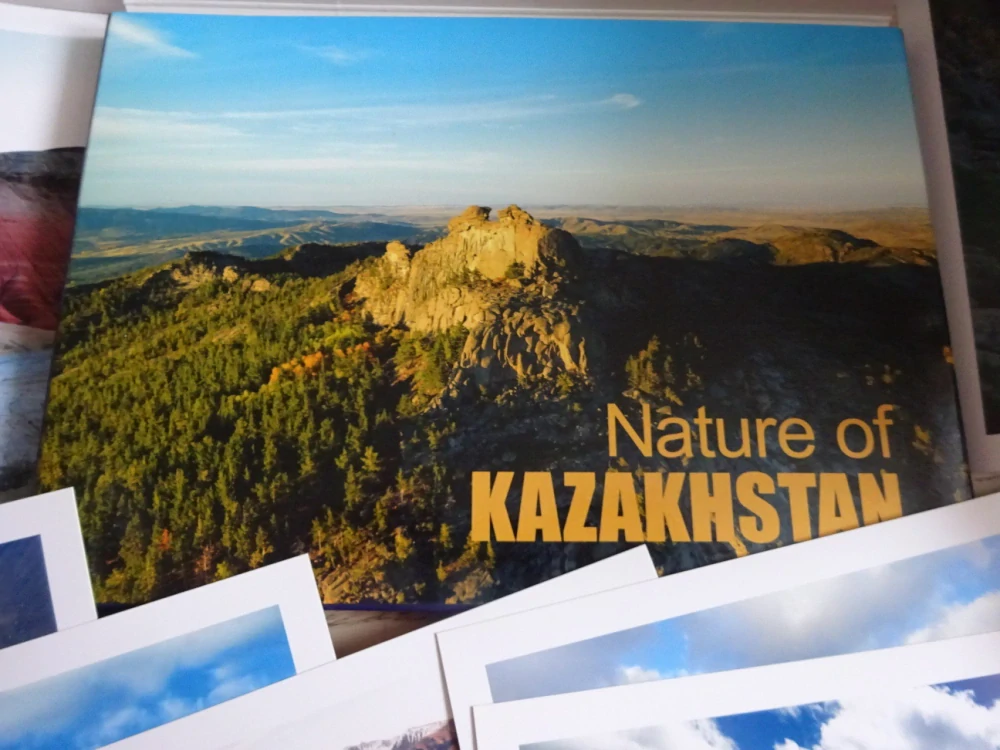 NATURE OF KAZAKHSTAN, KAZACHSTÁN, **an