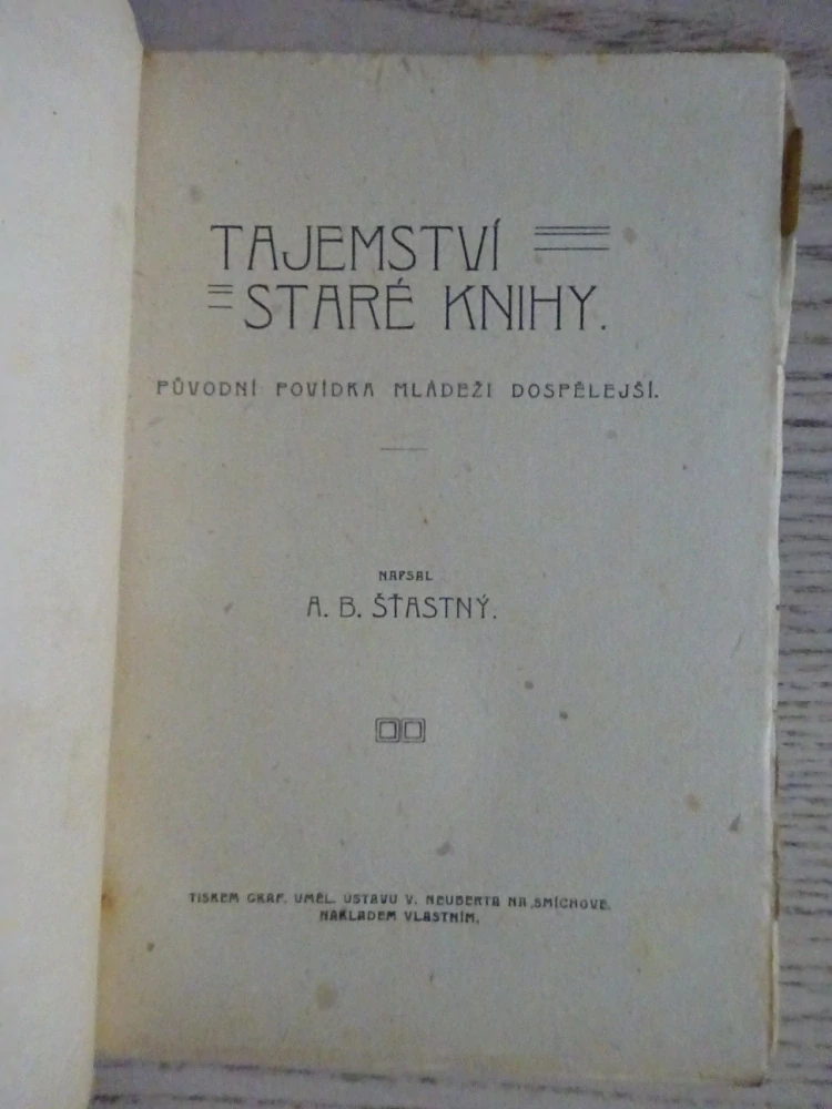 TAJEMSTVÍ STARÉ KNIHY