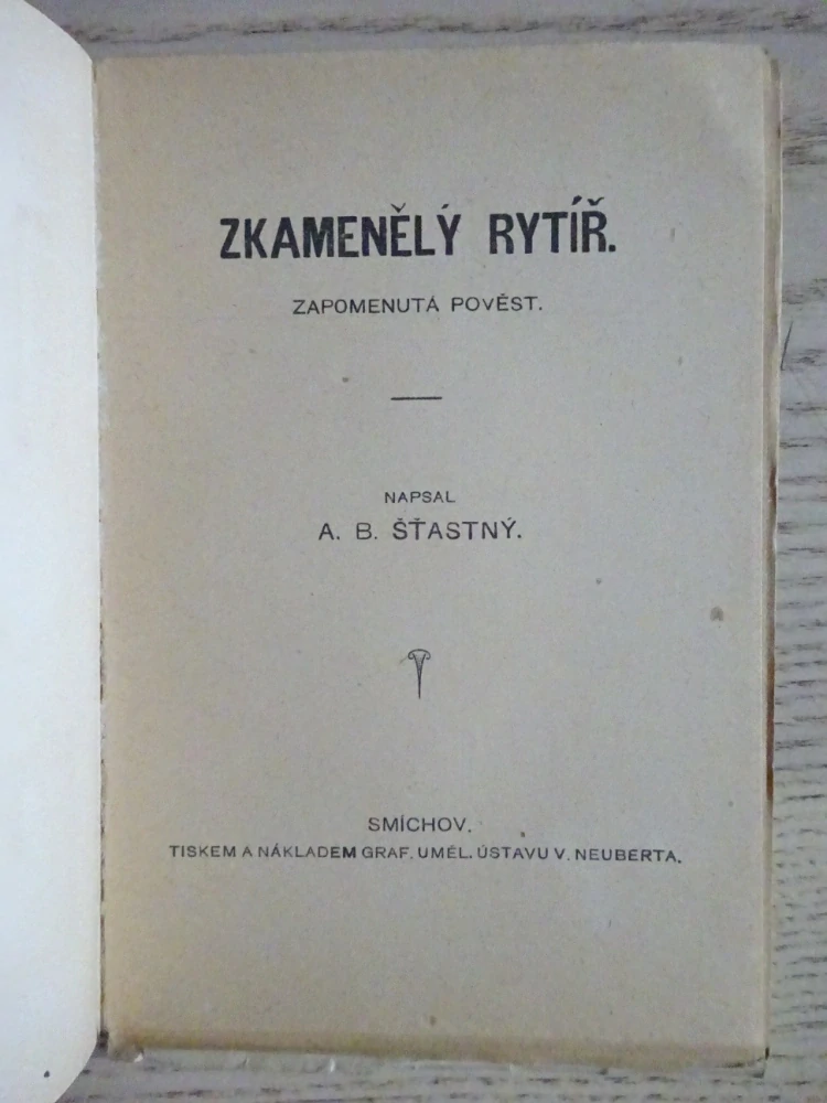 ZKAMENĚLÝ RYTÍŘ