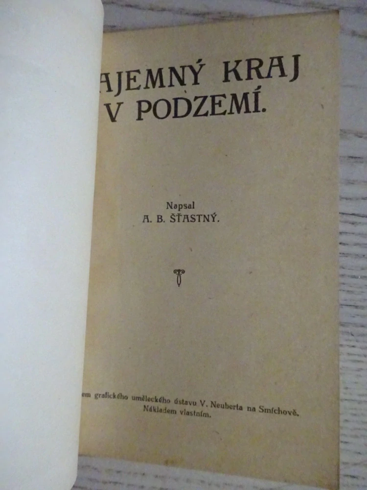 TAJEMNÝ KRAJ V PODZEMÍ