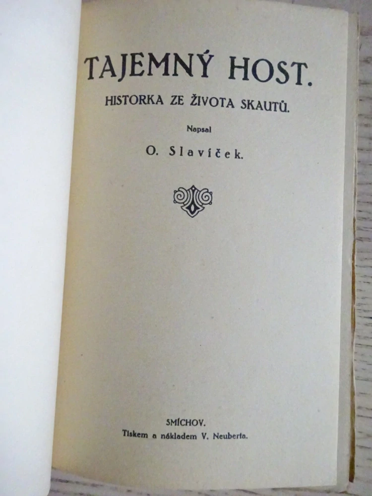 TAJEMNÝ HOST, SKAUT