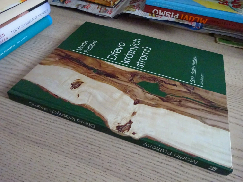 DŘEVO KRÁSNÝCH STROMŮ, MARTIN PATŘIČNÝ, **an