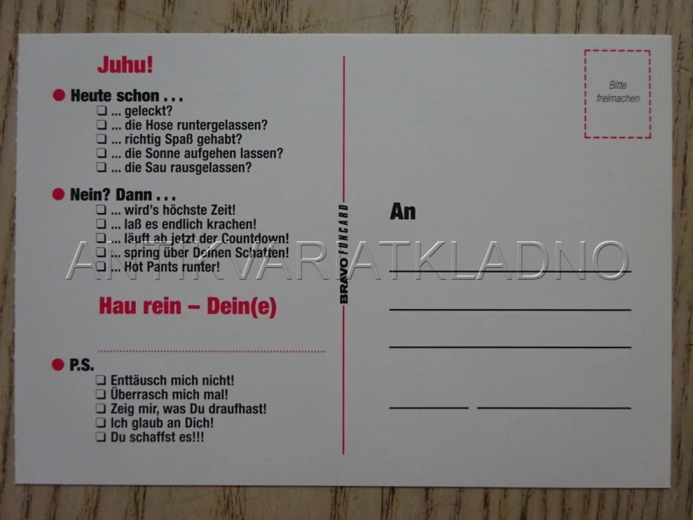 DROP YOUR PANTS, FOTBAL