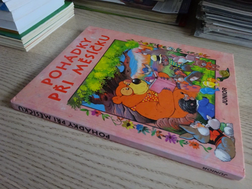 POHÁDKY PŘI MĚSÍČKU, **an