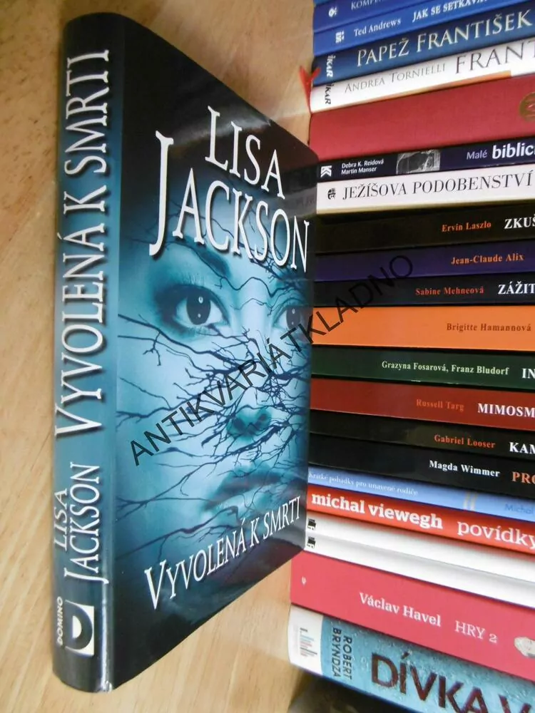 VYVOLENÁ K SMRTI, LISA JACKSON