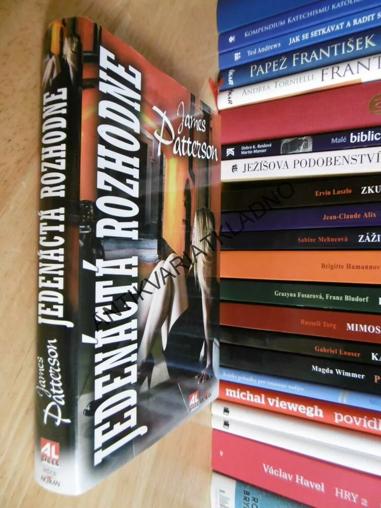 JEDENÁCTÁ ROZHODNE, JAMES PATTERSON