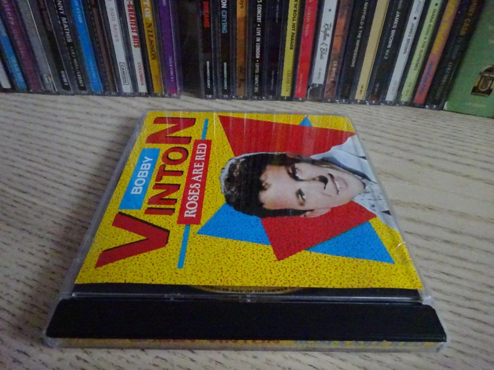 BOBBY VINTON,  ROSES ARE RED, CD HUDBA