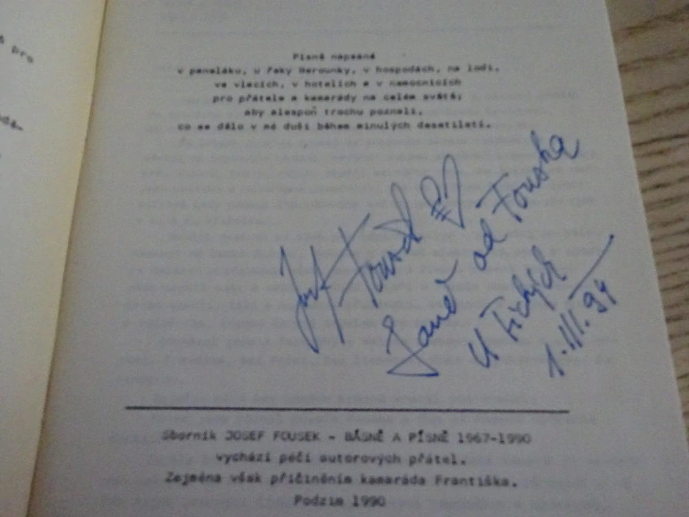 BÁSNĚ A PÍSNĚ, JOSEF FOUSEK, autogram s věnováním, **an