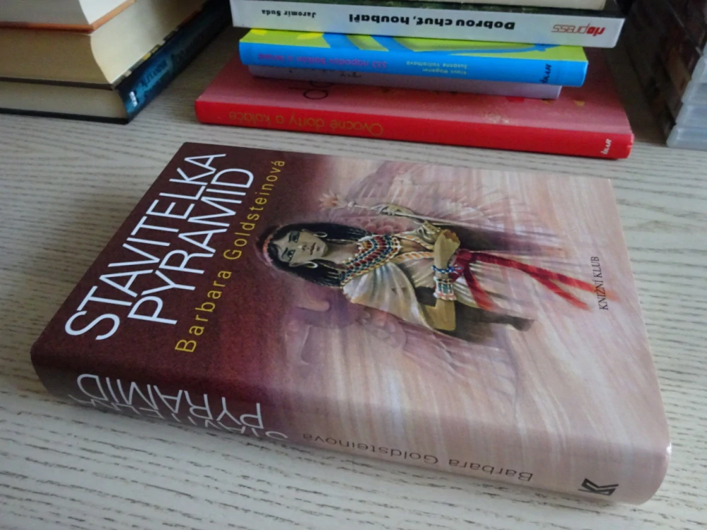 STAVITELKA PYRAMID, BARBARA GOLDSTEINOVÁ, **an