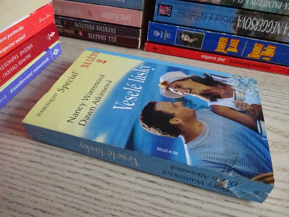 VESELÉ LÁSKY, NANCY WARRENOVÁ, DAWN ATKINSOVÁ, **an
