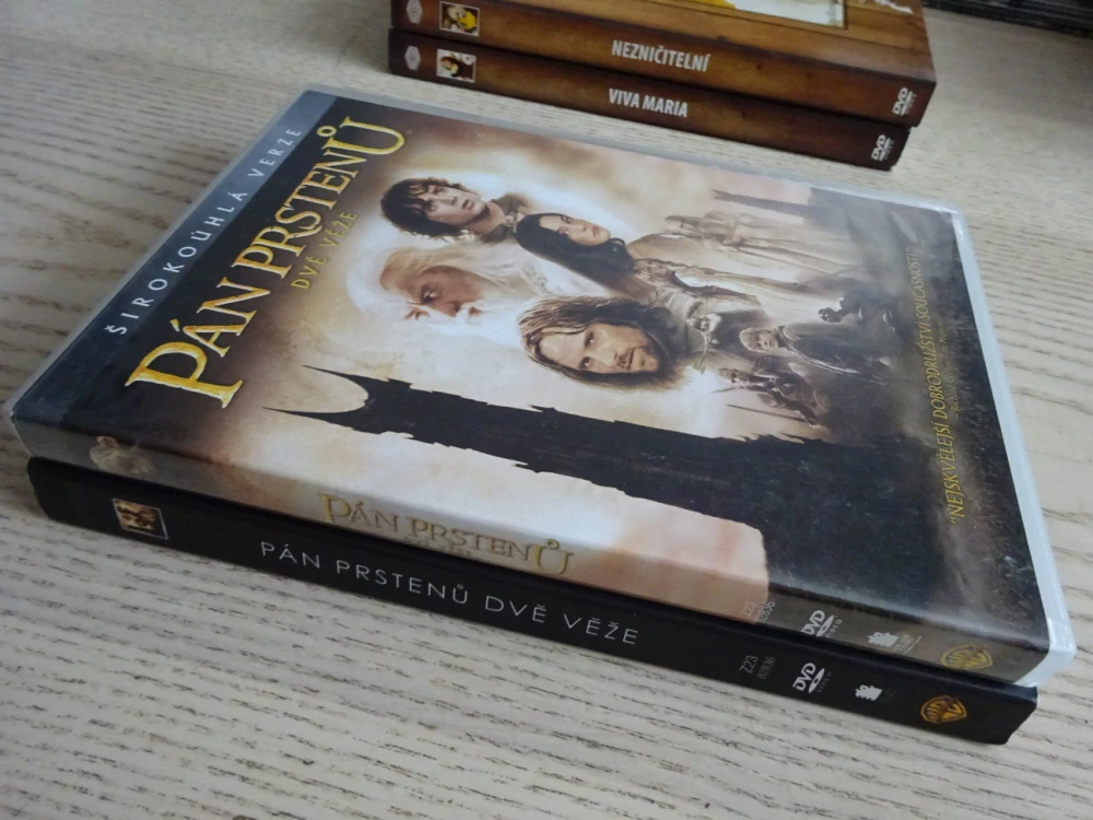 PÁN PRSTENŮ: DVĚ VĚŽE, DVD FILM