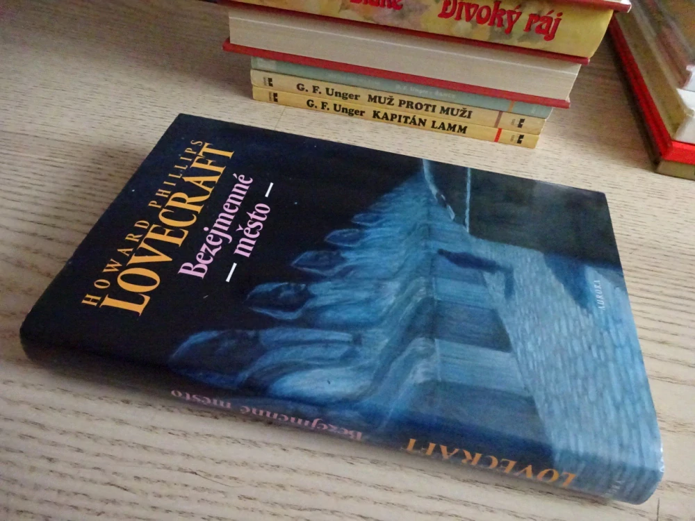 BEZEJMENNÉ MĚSTO, H. P. LOVECRAFT, **an