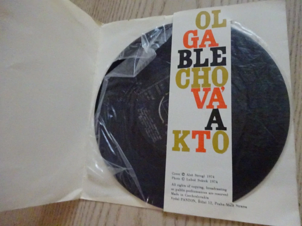 OLGA BLECHOVÁ, KTO, MALÁ DESKA