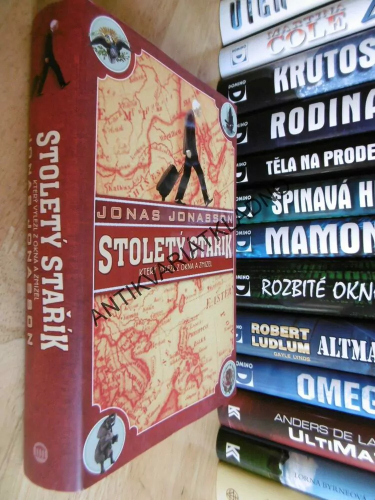 STOLETÝ STAŘÍK, KTERÝ VYLEZL Z OKNA A ZMIZEL, JONAS JONASSON, **an