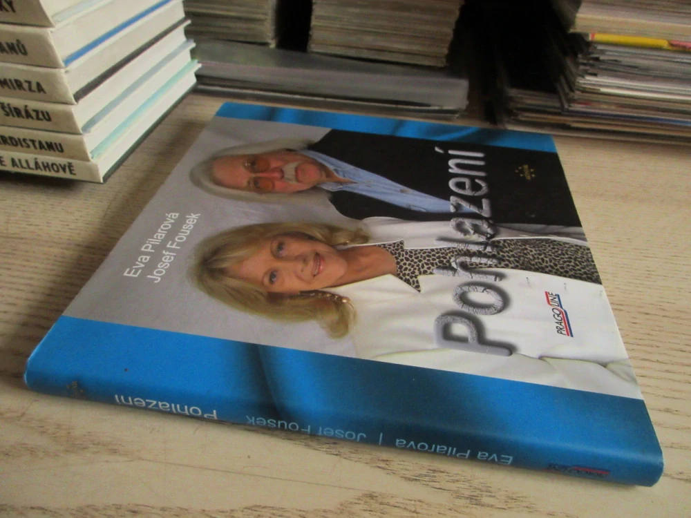 POHLAZENÍ, EVA PILAROVÁ, JOSEF FOUSEK, **an