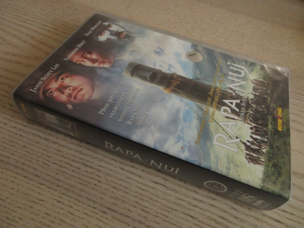 RAPA NUI - STŘED SVĚTA, J. S. LEE, S. HOLT, VHS VIDEOKAZETA