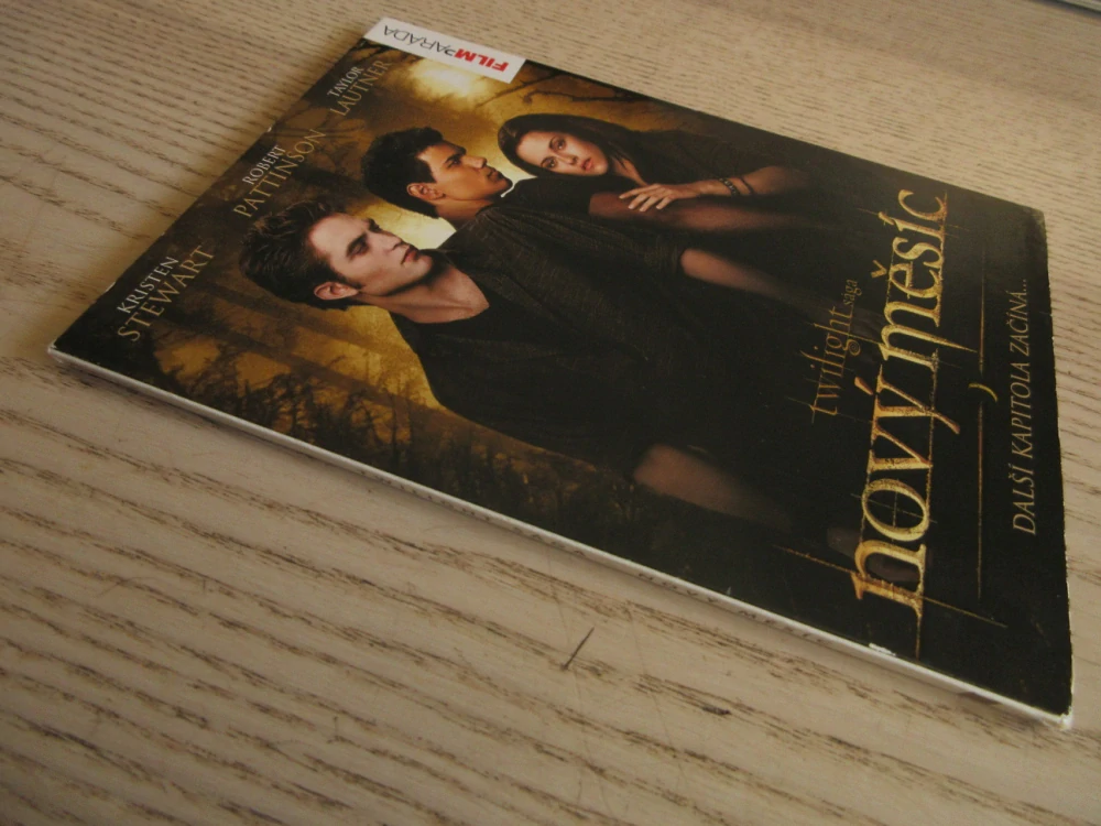 TWILIGHT SÁGA: NOVÝ MĚSÍC, K. STEWART, R. PATTINSON, DVD FILM