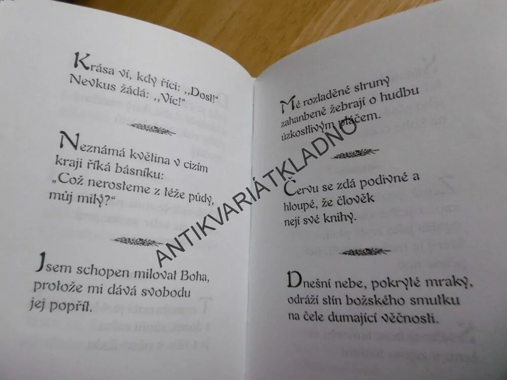 SVĚTLUŠKY, RABINDRANÁTH THÁKUR, 