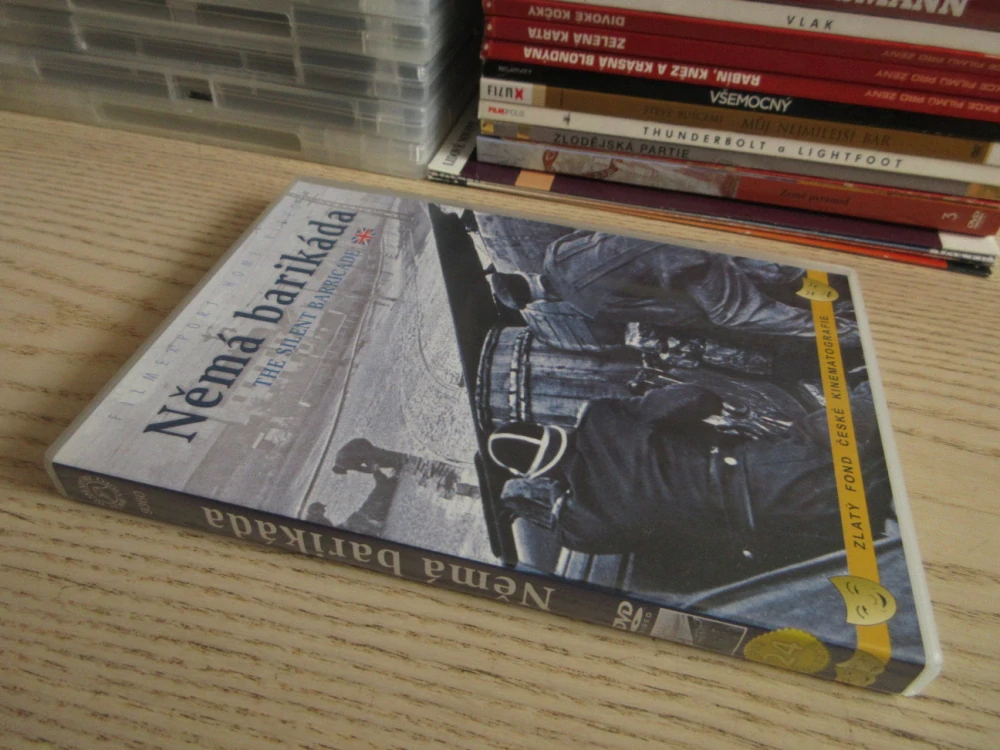 NĚMÁ BARIKÁDA, DVD FILM 