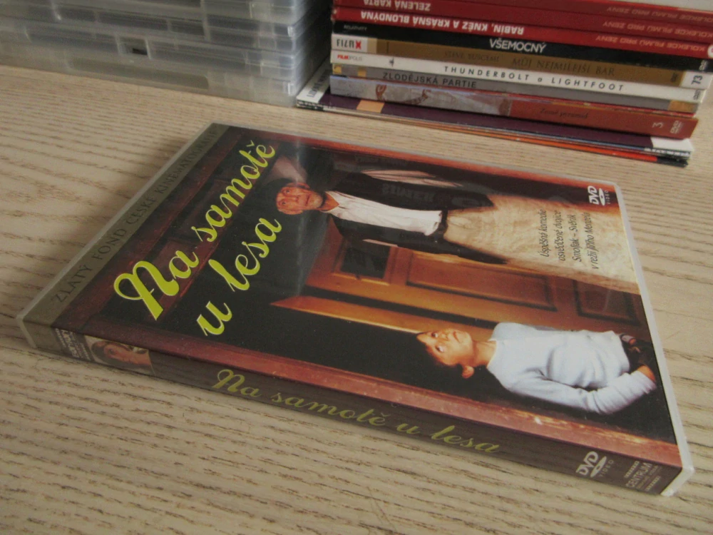NA SAMOTĚ U LESA, KEMR,  DVD FILM 