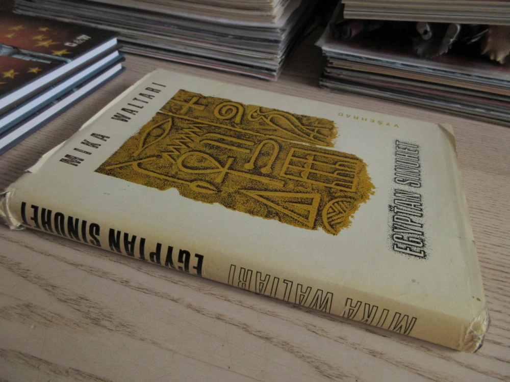 EGYPŤAN SINHUHET, MIKA WALTARI, **an