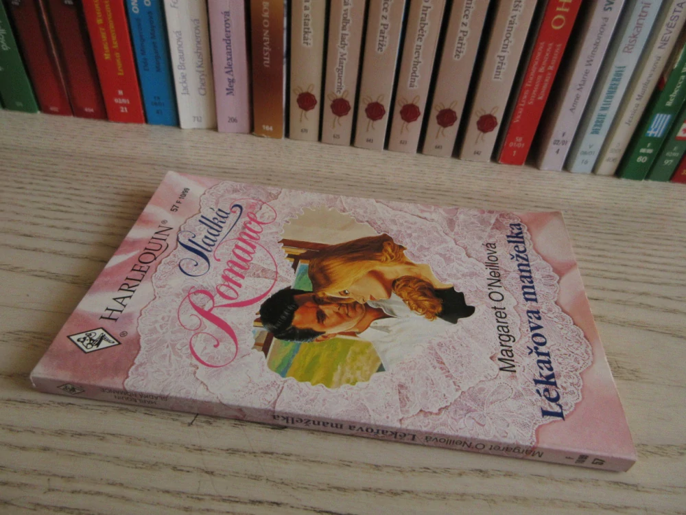 LÉKAŘOVA MANŽELKA, MARGARET O'NEILLOVÁ, **an