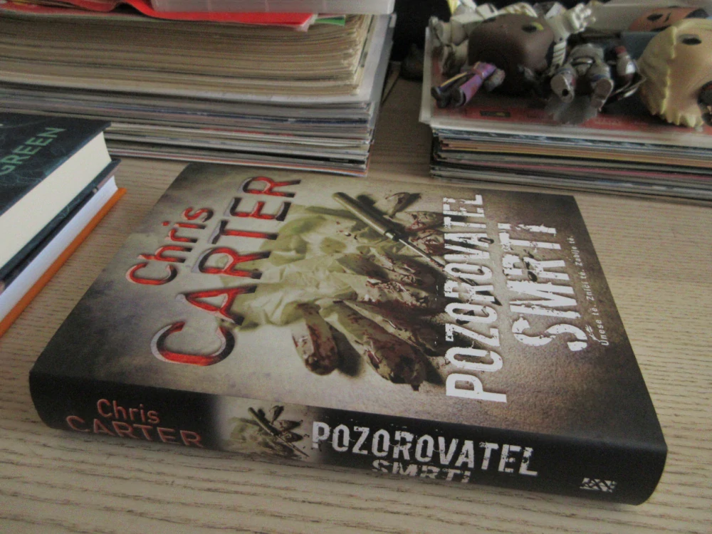 POZOROVATEL SMRTI, CHRIS CARTER, **an