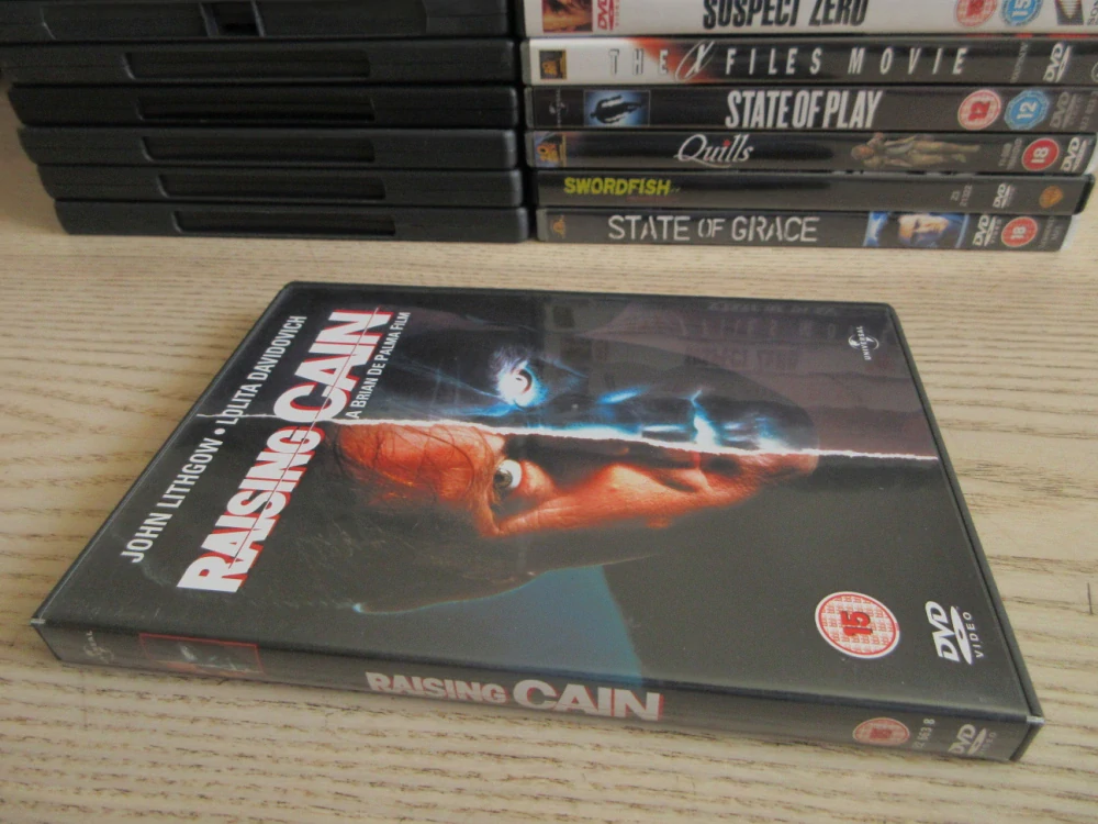 KAINOVA VÝCHOVA, J. LITHGOW, L. DAVIDOVICH, DVD FILM